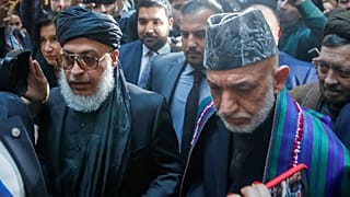 حامد کرزای و رئیس دفتر سیاسی طالبان در نشست صلح مسکو