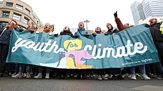 Passer du slogan à la loi