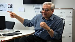 ابراهیم اصغرزاده به یورونیوز: غرب‌ستیزان ایرانی، نماینده راستین انقلاب اسلا