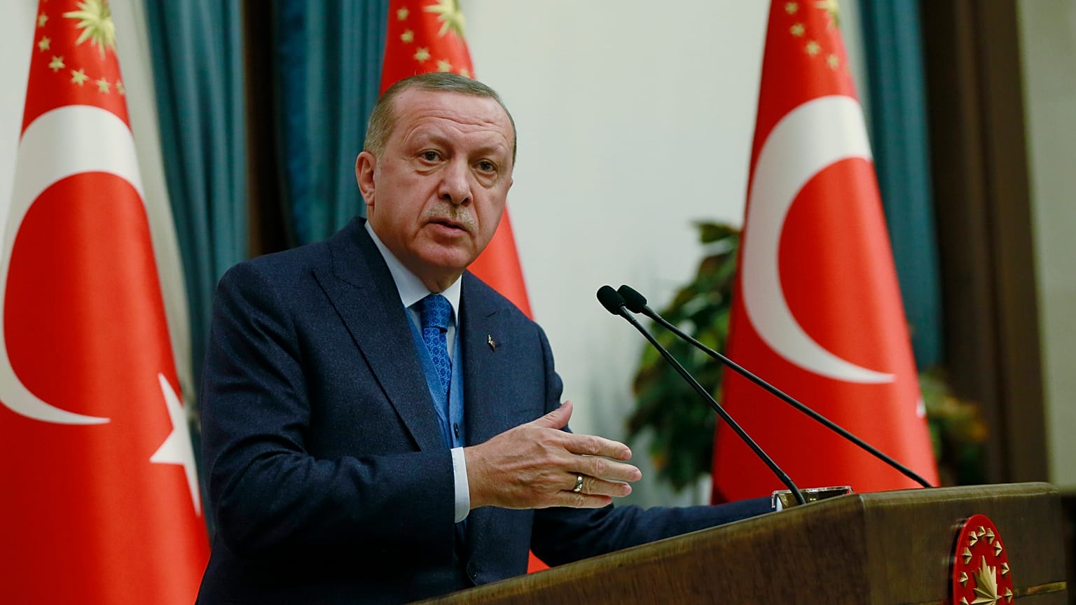 Erdoğan: ABD'nin silah yardımı YPG'ye PKK'ya geliyor