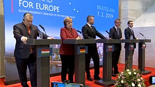 Merkel trifft Gegner ihrer Flüchtlingspolitik, die Visegrad 4