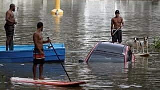 مقتل 6 على الأقل في عاصفة قوية ضربت ريو دي جانيرو البرازيلية