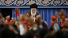 خامنه‌ای: مرگ بر آمریکا یعنی مرگ بر ترامپ و جان بولتون و پمپئو، با ملت آمریکا کاری نداریم