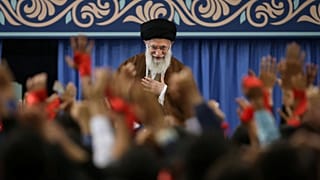 خامنه‌ای: مرگ بر آمریکا یعنی مرگ بر ترامپ و جان بولتون و پمپئو، با ملت آمریکا کاری نداریم