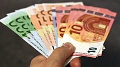 أوراق مالية نقدية 
