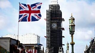 Elezioni UE, Salvini apre al voto degli italiani in UK: il nodo è la convenienza politica