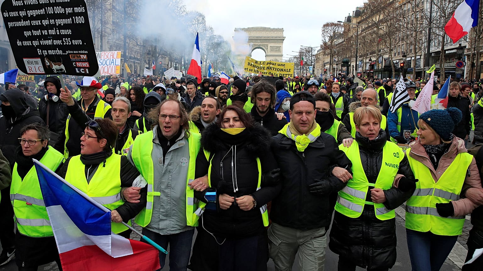 Watch: 'Gilets jaunes' protesters clash with police in Paris
