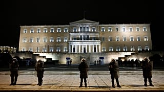 Η ΕΛ.ΑΣ αναζητεί άνδρες για τα ΜΑΤ