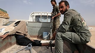 Syria: IS resists US-backed forces in 'final battle' near Iraqi border