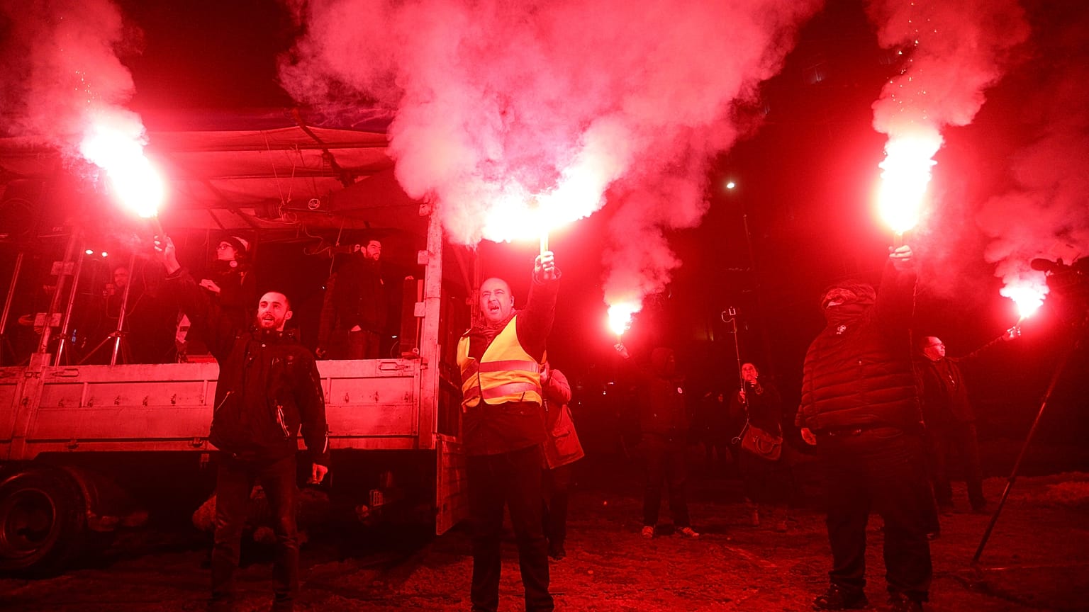 Protestos na Sérvia entram na décima semana