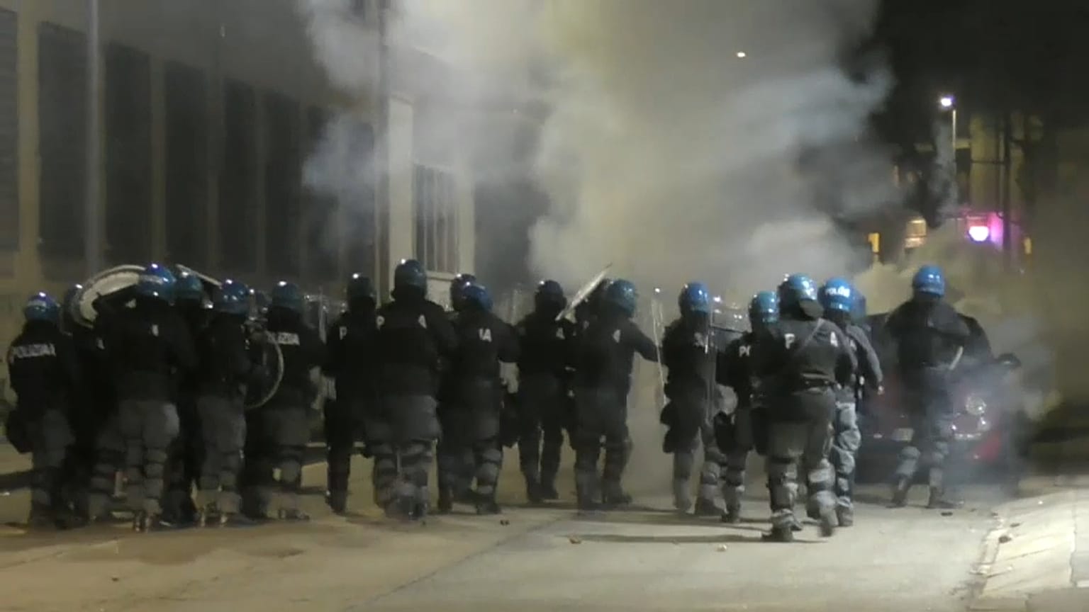 Guerriglia anarchica a Torino, il Questore: "solidarietà eversiva"