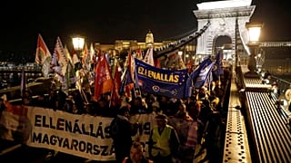 Az ellenzék is értékelte Orbánt