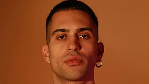 Winner of Italy's Sanremo song contest highlights political divides