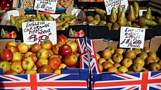 UK economy slows down as Brexit gets nearer
