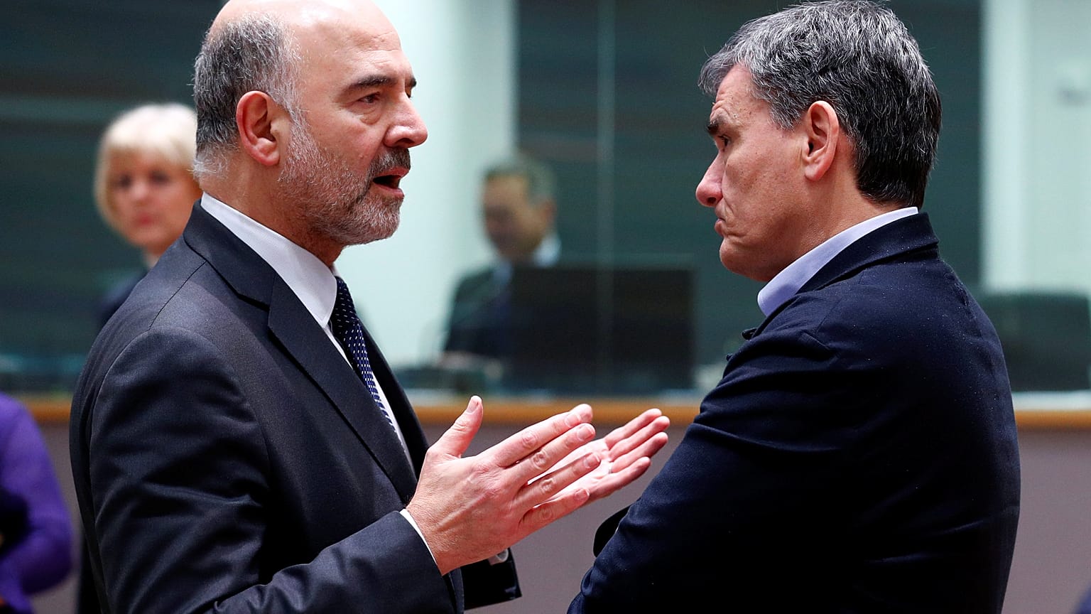 «Υπερβολικές μακροοικονομικές ανισορροπίες» σε Ελλάδα - Κύπρο