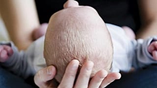 المجر تمنح امتيازات للعائلات الكبيرة لتفتح ملفّ الهجرة والخصوبة في أوروبا