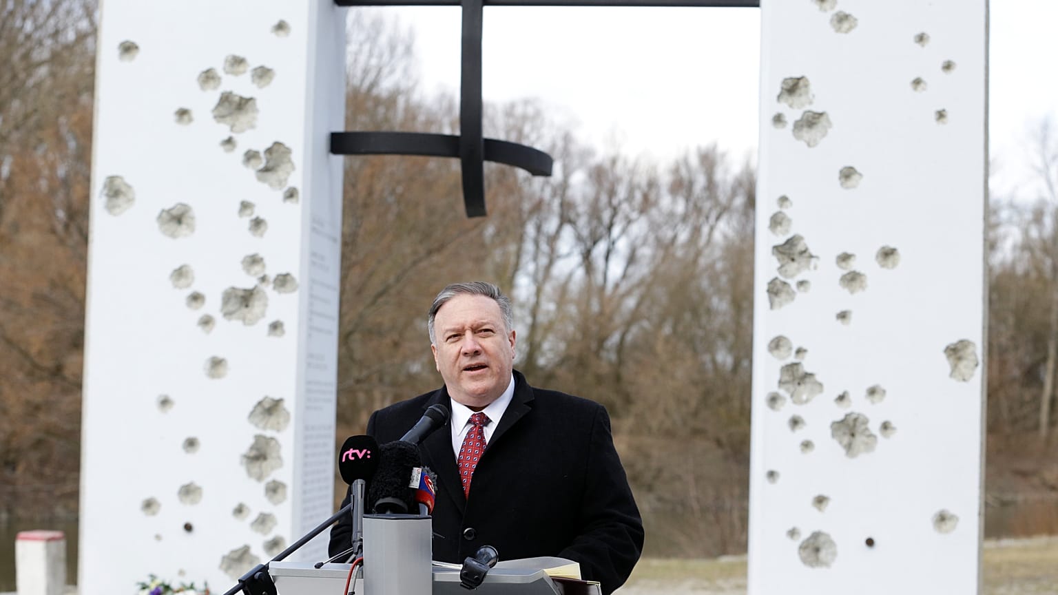 Pompeo az oroszoktól félti Kelet-Európát