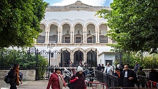 تقدم بشكوى تعرضه للاغتصاب في تونس، فأدين بالسجن لكونه مثليا