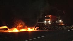 Сторонники каталонских лидеров перекрыли трассу близ Барселоны