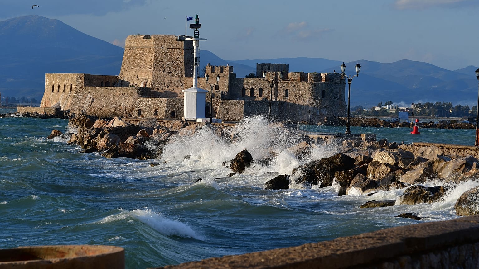 «Χιόνη»: Βροχές, χιόνια και πτώση της θερμοκρασίας
