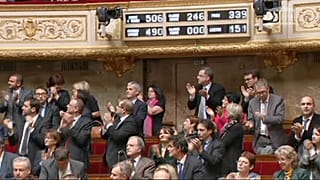 Fransa: Okul formlarında anne ve baba bölümü kalkıyor, ebeveyn 1 ebeveyn 2 geliyor