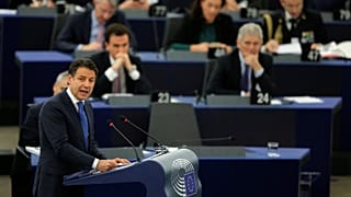 Il video in cui Verhofstadt dà del burattino a Conte e la replica del premier
