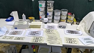 Θεσσαλονίκη: Σπείρα έφτιαχνε πλαστά χαρτονομίσματα "υψηλής" ποιότητας!