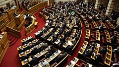 Σε υψηλούς τόνους Τσίπρας-Μητσοτάκης για την Συνταγματική αναθεώρηση