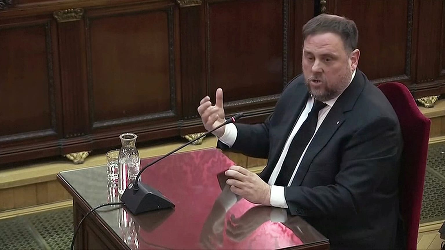 Junqueras non risponde all'accusa: "È giudizio politico"