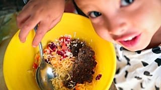 Face à la crise, une ONG crée des cantines sociales dans la banlieue de Caracas