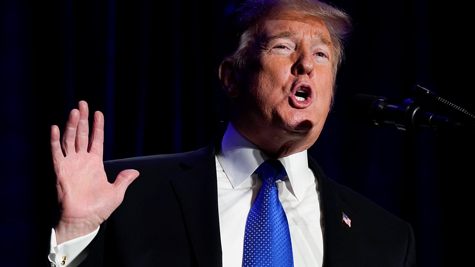 ABD Adalet Bakanlığı Trump'ın görevden alınmasını tartışmış