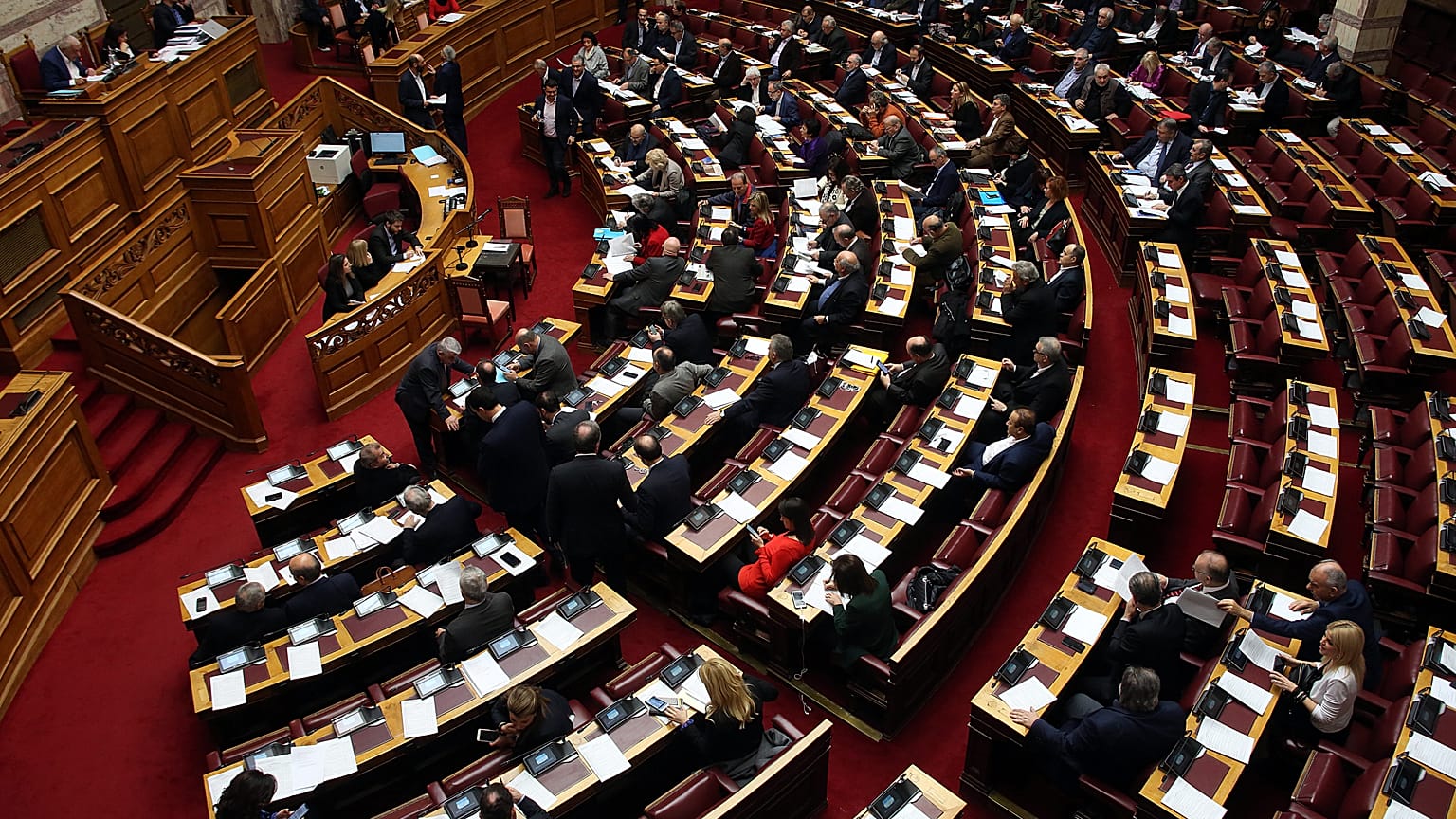 Υπερψηφίστηκε το άρθρο για την θρησκευτική ουδετερότητα του κράτους