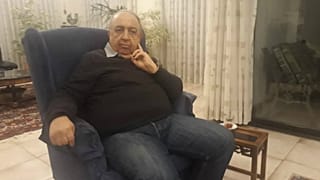 بهمن فرمان‌آرا به یورونیوز: نمی‌دانم چرا همه چیز آزاد است غیر از شادمانی