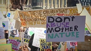 "Fridays for Future": la protesta "climatica" degli studenti è globale