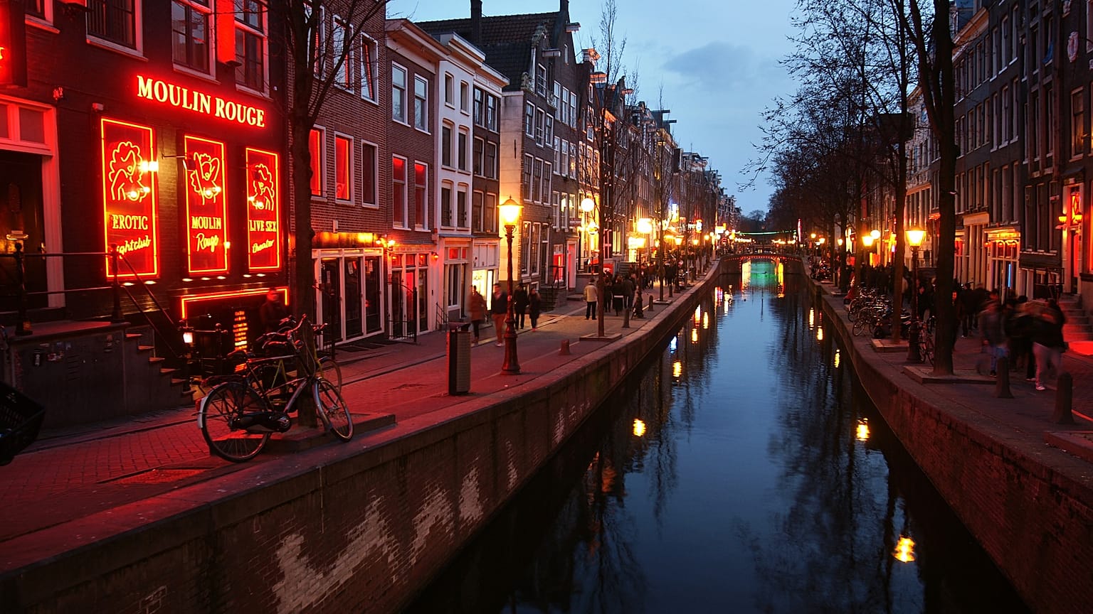 Amsterdam Belediye Başkanı: Fuhşun turist çekmesi aşağılayıcı ve kabul edilemez