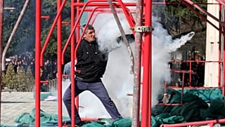 Σοβαρά επεισόδια στην Αλβανία (pics + vids)