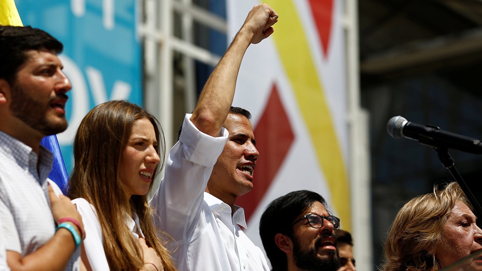 Guaido: Venezuela halkına hizmet edeceksem canımı vermeye razıyım