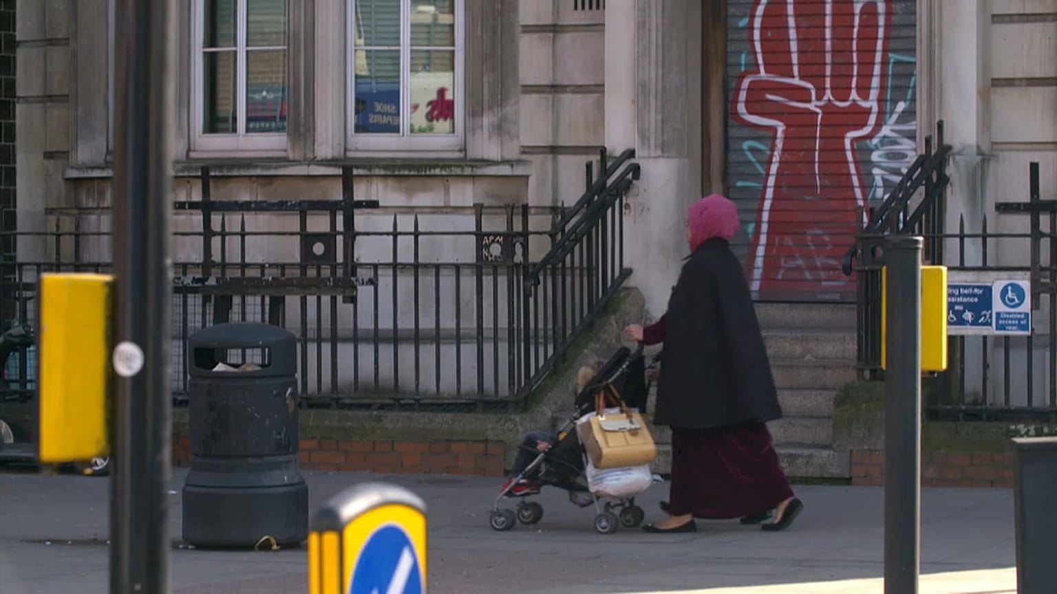 El controvertido retorno de una británica que huyó a Siria