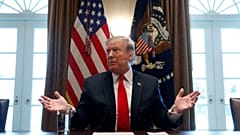 Japonya Başbakanı Abe'nin Trump'ı ABD'nin ricasıyla Nobel'e aday gösterdiği iddia edildi