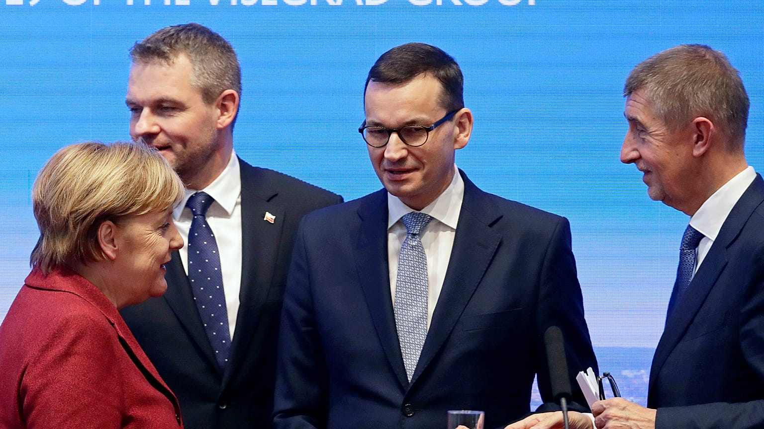Канцлер ФРГ Ангела Меркель с премьерами стран Вышеградской группы
