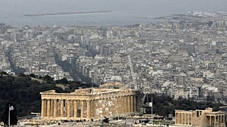 Airbnb: Τα ενοίκια εκτοξεύονται, οι κάτοικοι «εκδιώκονται», οι γειτονιές ερημώνουν
