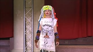 Vivienne Westwood, Londra Moda Haftası'na ilginç koleksiyonu ve şovuyla yine damgasını vurdu
