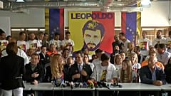 Гуайдо и Мадуро спорят, кто первый доставит гуманитарную помощь