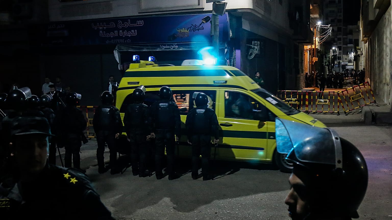 Mısır'ın başkenti Kahire'de intihar saldırısı: Üç güvenlik görevlisi hayatını kaybetti