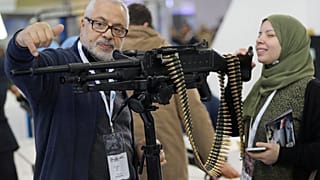 من أحد معارض الأسلحة التي أقيمت في القاهرة