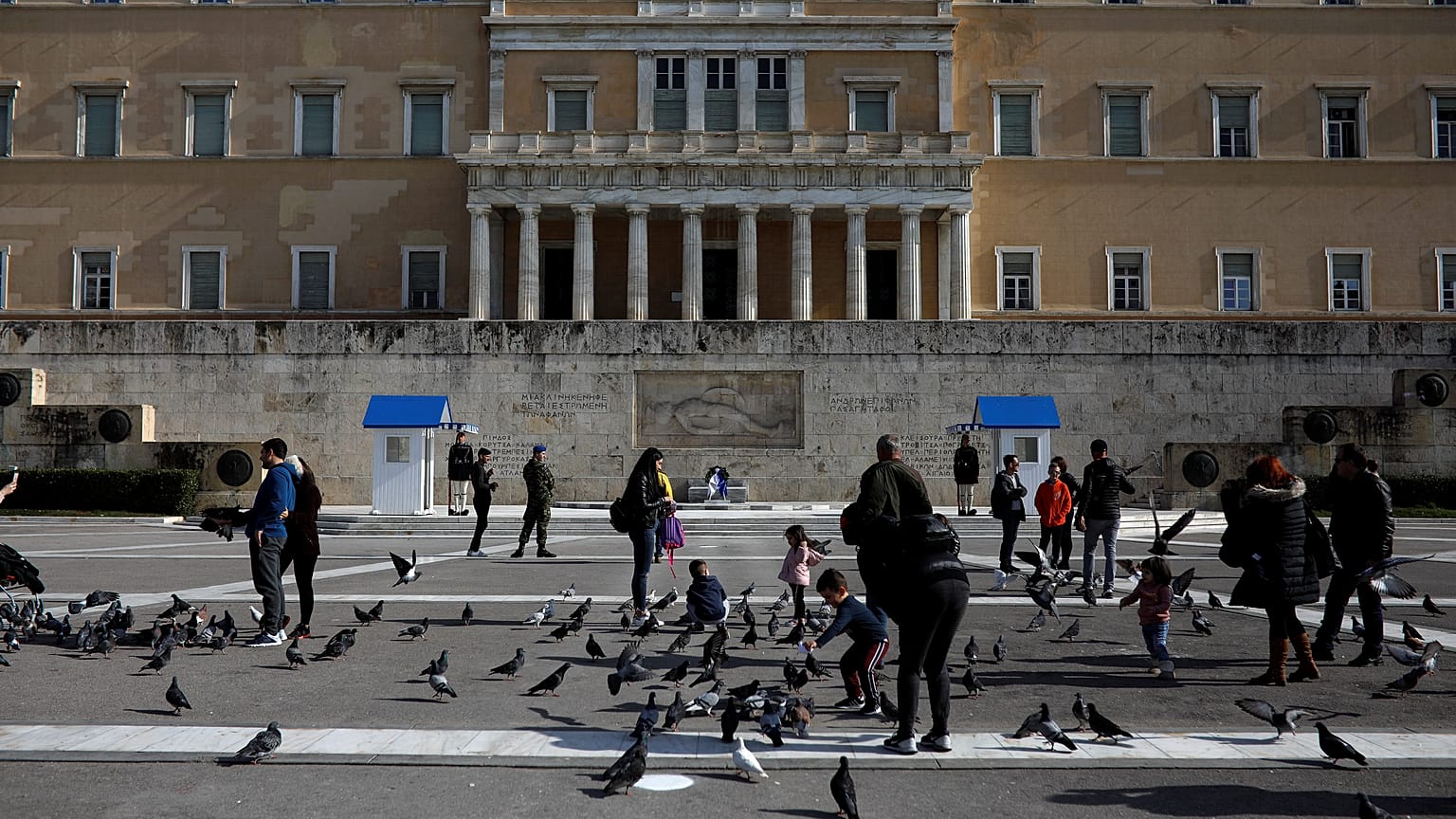 Ελλάδα: Η Ευρώπη «απειλεί» την ανάπτυξη