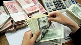 فرمانده پلیس تهران: ۱۹۰ دلال ارز در زندان هستند