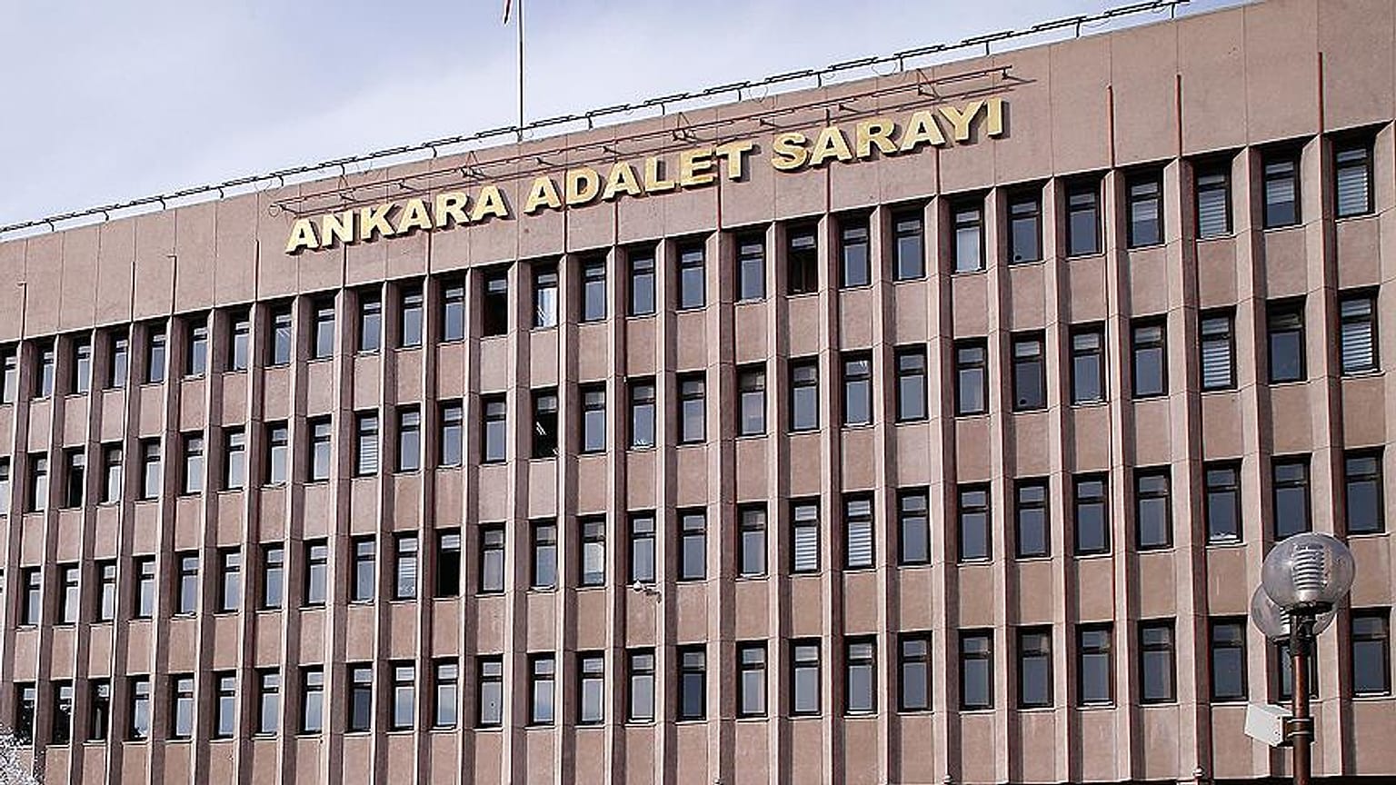 Soylu'dan gözaltına alınırken tacize uğrayan Merve Demirel için 'proje kadın' yorumu