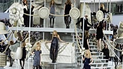  Fashion industry mourns Karl Lagerfeld 