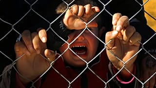 Des conditions "épouvantables" dans les camps de réfugiés en Grèce